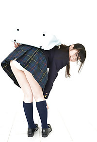 Japanese cute girl pantie shots (Segawa) 32