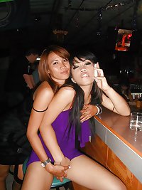 Pattaya bar and show girls
